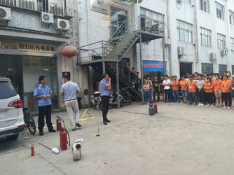 Shenzhen Chuanglixun Optoelectronic Equipment Co., Ltd. línea de producción de fábrica
