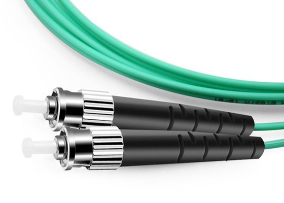St a dos caras los 2m con varios modos de funcionamiento de la fibra óptica de 2.0m m a la pérdida de inserción baja del cordón de remiendo del Lc OM3