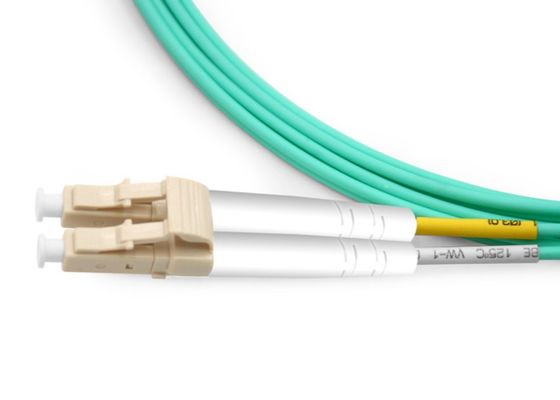 St a dos caras los 2m con varios modos de funcionamiento de la fibra óptica de 2.0m m a la pérdida de inserción baja del cordón de remiendo del Lc OM3